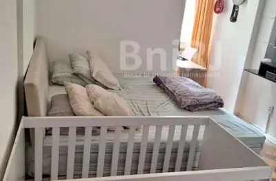 Apto 2qtos cozinha americana área dependência wc próximo metrô dependência  wc