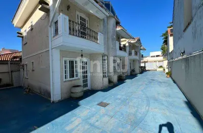 Casa em condomínio fechado com 3 quartos para alugar na Rua Crisolito, Portinho, Cabo Frio