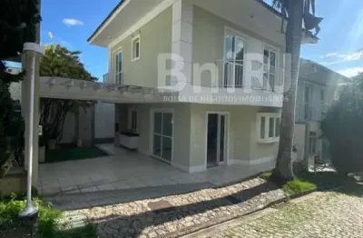 Casa em condomínio fechado com 4 quartos para alugar na Rua Eurico Batista, São Francisco, Niterói