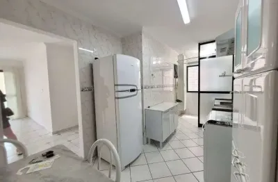 Encanto à 300m do mar – 2 dorms com sacada gourmet e lazer completo!