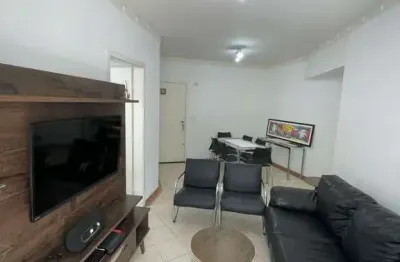 Apartamento mobiliado alto padrão a 100m da praia do forte  | segurança total