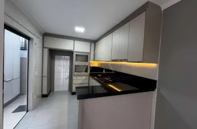 Sobrado  a venda no bairro centro na cidade balneário piçarras em santa catarina