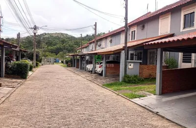 Próximo ao zaffari hípica, casa 2 quartos, pátio, mobiliada, área coberta, vaga fixa que comporta carro e moto.
