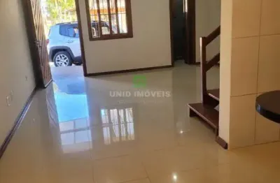 Casa em condomínio à venda em porto alegre-rs, bairro hípica: 2 quartos, 2 salas, 2 banheiros, 2 vagas, 140m².