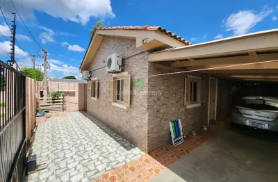 Casa com 2 quartos à venda na Rua Adalberto Garcia, 102, Hípica, Porto Alegre