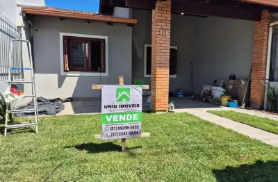Casa em Condomínio à Venda em Porto Alegre-RS: 3 Quartos, 1 Suíte, 1 Sala, 3 Banheiros, 2 Vagas, 90m² na Hípica!