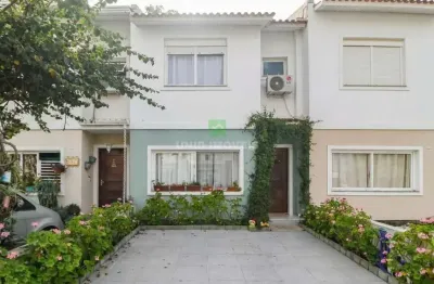 Imóvel de Alto Padrão em Condomínio na Hípica, Porto Alegre-RS: 3 Quartos, 1 Suíte e 110m² de Pura Sofisticação!