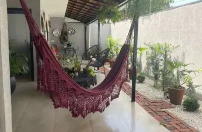 Casa com 3 quartos à venda na Rua Estácio de Sá, Zona 02, Maringá