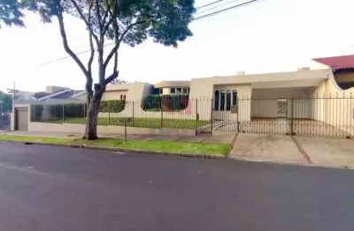 Casa com 6 quartos à venda na Rua Carlos Chagas, 1322, Zona 05, Maringá
