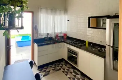 Casa com 3 quartos à venda na Rua Monsenhor Tanaka, Vila Emília, Maringá