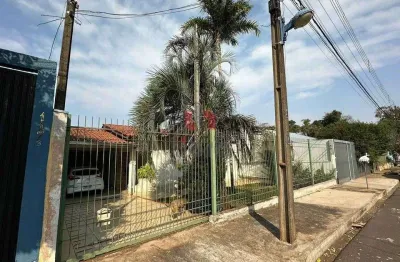 Casa com 3 quartos à venda na Rua Presidente Humberto de Alencar Castelo Branco, Zona 05, Maringá