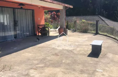 Casa com 3 quartos para alugar, 124 m² por r$ 5.735/mês - ermitage - teresópolis/rj