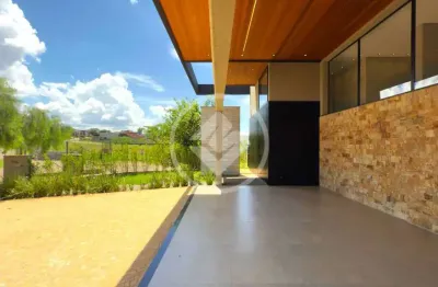 Casa térrea com 04 suítes, escritório e 06 vagas de garagem, localizado no Vila do Golf em Ribeirão Preto. codigo: 106755