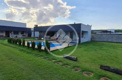 Casa com 4 quartos à venda no Rodoviários, Caratinga 