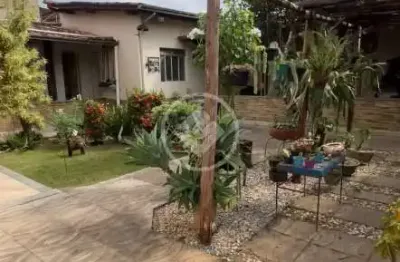 Casa com 3 quartos à venda no Bom Retiro, Ipatinga 