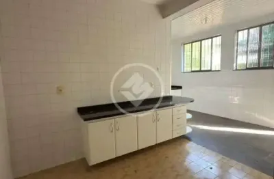 Casa com 5 quartos à venda no Iguaçu, Ipatinga 