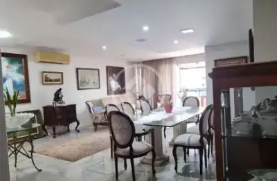 Apartamento 4 quartos, sol da manhã, a 1 quadra do mar na praia da costa. codigo: 83960