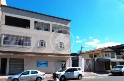 Prédio comercial com apartamentos e lojas – cristóvão colombo codigo: 144512