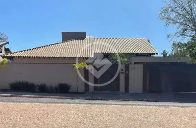 Casa linda e espaçosa em anastácio - centro - com piscina codigo: 94722