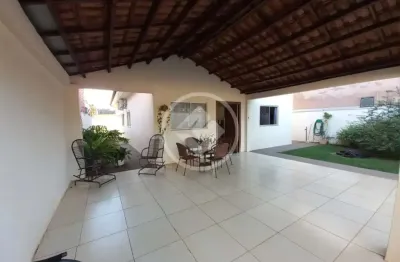 Casa com 2 quartos à venda na Rua Santa Emília, 701, Vila Nasser, Campo Grande