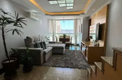 Cobertura triplex 240m2 com mirante e vistão eterno para o mar em icaraí