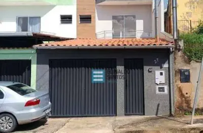 Nova Era - Casa duplex de 2 quartos e 1 vaga coberta - Locação R$ 1.500,00 - SEM cobrança de taxas adicionais