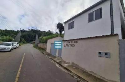 Jóquei clube iii - 3 casas + quintal + 3 garagens - oportunidade!
