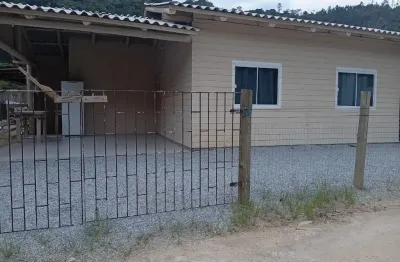 Casa com 2 quartos para alugar na Praça José Adão Lehmkuhl, 001, Teresópolis, Águas Mornas