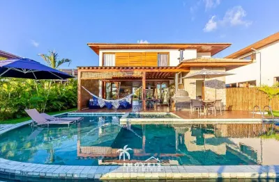 Casa à venda 6 suítes alto padrão condomínio piscinas naturais em praia do forte