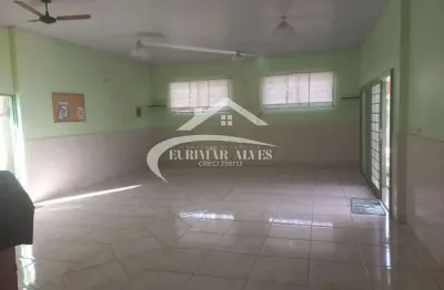 Salão à venda em sertãozinho, cohab, com 1 quarto, 10/13m²
