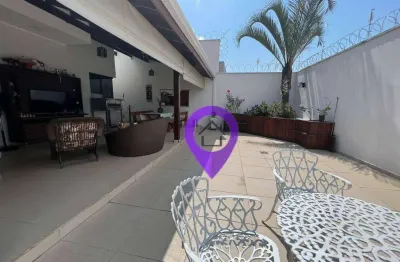 Casa de 250m² em terreno de 300m² no santa rita ii, pouso alegre. 3 dormitórios (1 suíte master com hidromassagem), 4 vagas e área de lazer completa