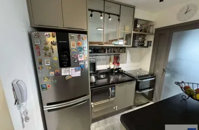 Apartamento com churrasqueira na varanda,,ar condicionado, decorado, 2 dormitórios, 1 vaga fixa