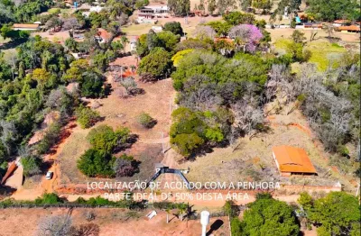 Conj. mesa redonda / parte ideal 50% de uma gleba de terras com área de 49.513,0m²