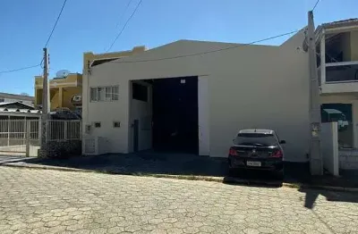 Barracão / Galpão / Depósito para alugar no Tabuleiro dos Oliveiras, Itapema 