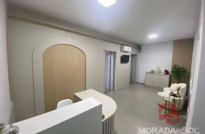 Sala comercial no centro de tijucas, 13m², 1 banheiro, aluguel