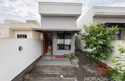 Casa geminada à venda em universitário tijucas, 2 quartos, 56m²