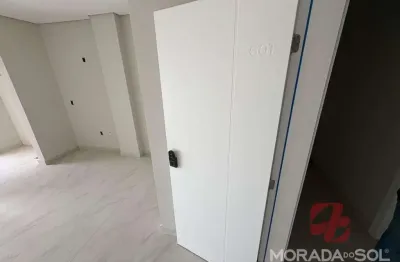 Cobertura à venda em tijucas: 3 dorms, 2 suítes, 79m² - r$830mil