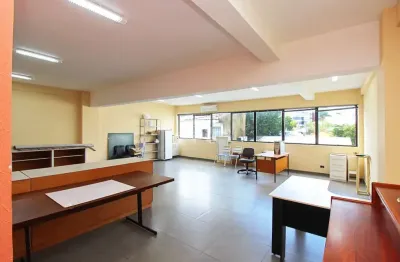 Sala comercial à venda na Avenida Benjamin Constant, 1258, Floresta, Porto Alegre