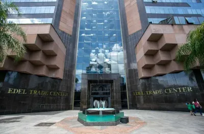 Sala comercial com 34,73m² no edifício edel trade center.