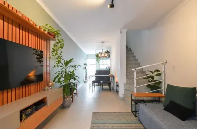 Aconchegante casa tipo para venda em jardim aeroporto com 2 quartos, sendo 2 suítes, 125m²