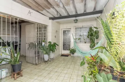 Agradável casa tipo para venda em vila santa catarina com 5 quartos, sendo 1 suíte, 115m²