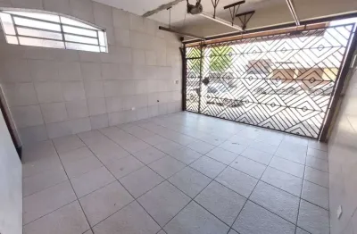Elegante casa tipo para venda em vila guarani (z sul) com 2 quartos, sendo 1 suíte, 196m²