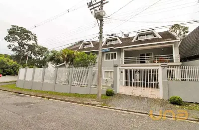 Imobiliária cilar vende casa em condomínio fechado no jardim q