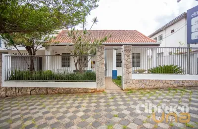 Casa à venda na Rua Senador Xavier da Silva, 166, São Francisco, Curitiba