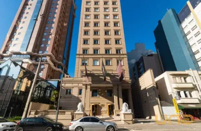 Casa comercial para alugar na Alameda Doutor Carlos de Carvalho, 431, Centro, Curitiba