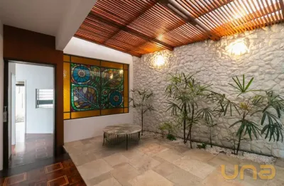 Casa para alugar na Rua Cândido Xavier, 346, Água Verde, Curitiba