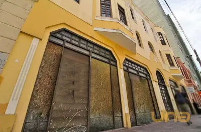 Imobiliária cilar aluga loja no centro com 219m², ref. 07168.0