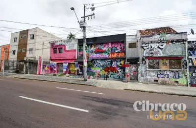 Casa para alugar na Rua Trajano Reis, 369, São Francisco, Curitiba