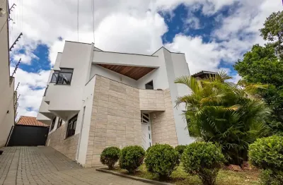 Casa com 5 quartos para alugar na Rua Professor Rubens Elke Braga, 519, Parolin, Curitiba