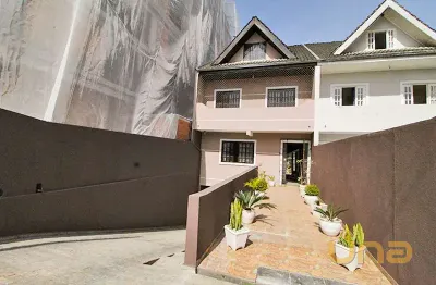 Imobiliária cilar aluga sobrado 3 quartos no boa vista com 266